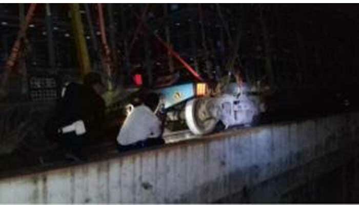 KA yang anjlok antara Stasiun Paledang dengan Stasiun Batutulis, (yopi)