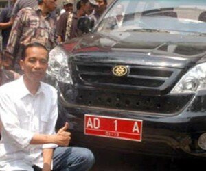 Ketika Jokowi perkenalkan mobil Esemka