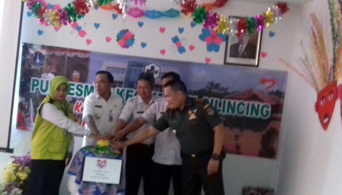 Walikota Jakarta Utara didampingi Kepala Puskemas Cilincing saat peluncuran Aplikasi e-Cinta. (wandi)