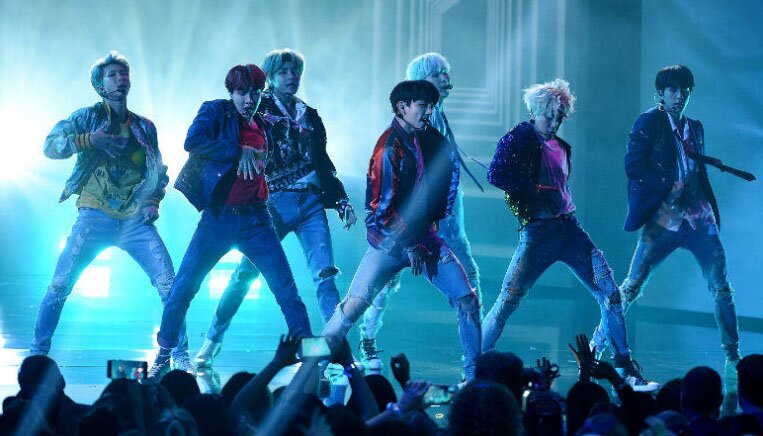 Penampilan BTS di AMA 2017. (ist)