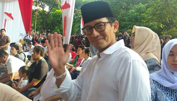 Sandiaga saat mencoblos