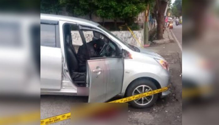 Sopir ditemukan terluka di mobil Toyota Calya bernomor polisi F 1088 CL berwarna Silver . (ist)