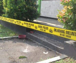 Sekolah yang dirusak orang tak dikenal, pasca tawuran.(angga)