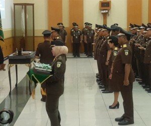 Jaksa Agung Melantik 18 Pejabat Eselon II 7 diantaranya Kajati. (adji)