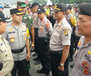 Kapolres Jakut, Kombes Budhi Herdi Susianto saat apel gabungan di Jalan Benyamin Sueb, Pademangan, Jakarta Utara. (yahya)