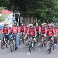 Kapolda Metro Jaya Irjen Gatot Eddy Pramono bersama Gubernur DKI Jakarta Anies Baswedan dan Pangdam Jaya Mayjen TNI Eko Margiyono bersepeda bersama. (ist)