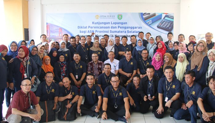 Para ASN Pemprov Sumsel saat berkunjung ke Rumah Si Pitung dan Rusun Marunda. (deny)