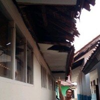 Kondisi bangunan SDN Kedaung yang rusak perlu mendapatkan perbaikan. (anton)