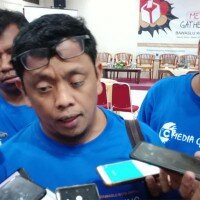 Ketua Bawaslu Propinsi Jawa Barat Abdullah saat menjelaskan larangan mutasi menjelang Pilkada serentak tahun 2020 mendatang. (anton)