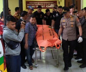 Geng motor yang ditembak