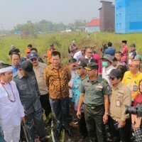 Wakil Ketua Komisi IV DPR Dedi Mulyadi saat memimpin Tim Kunker di Desa Taruna, Kabupaten Pulang Pisau, Kalteng.