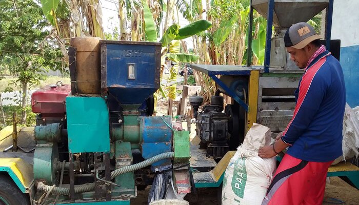 Grandong, penggilingan padi mobile.(taryani)