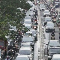 Kemacetan selalu terlihat di Jalan Raya Margonda. (anton)