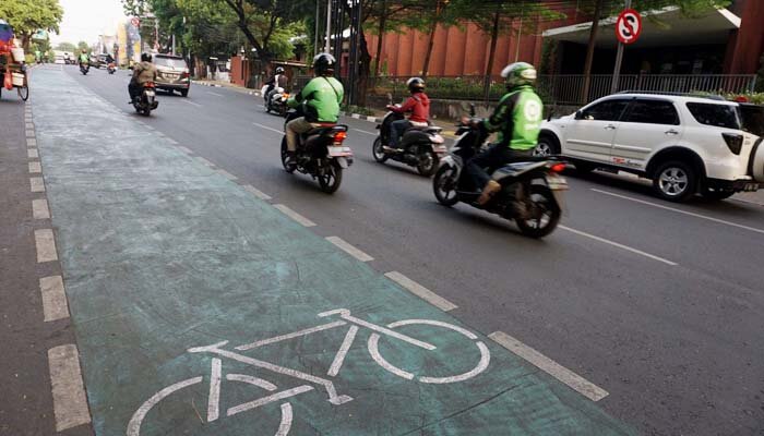 Jalur sepeda. (toga)