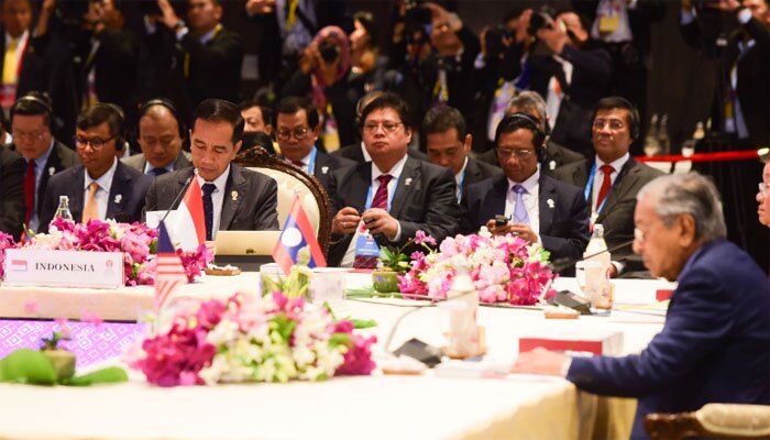 Presiden Jokowi di KTT ASEAN ke 35 di Thailand.(humas Setkab)