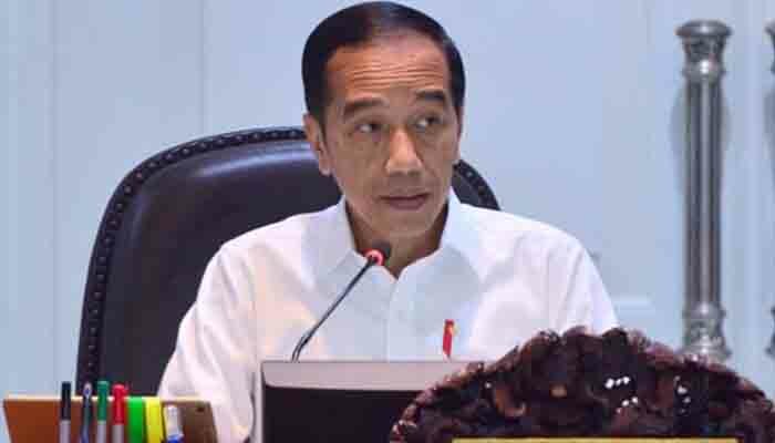 Presiden Jokowi saat memimpin rapat terbatas bersama Wakil Presiden KH Ma'ruf Amin. (ist)