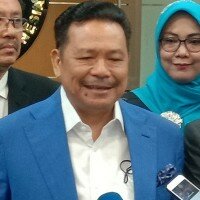 Ottto Hasibuan saat memaparkan masalah Peradi. (rizal)