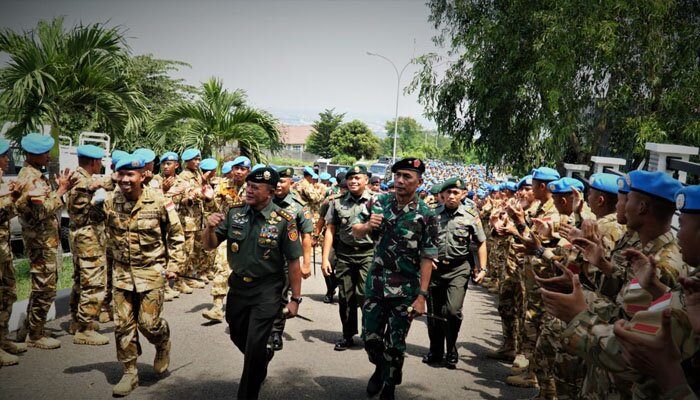 Pangkostrad memberikan pembekalan kepada prajurit Satgas RDB XXXIX-B Munosco Kongo.