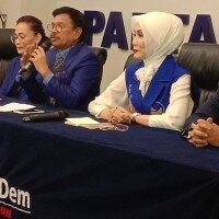 Ketua Steering Committe Kongres II NasDem, Johnny G Plate saat memaparkan soal Kongres. (rizal)