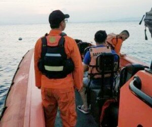 Tim basarnas tengah melakukan pencarian terhadap 3 warga tiongkok yang dikhabarkan tenggelam. (ist)