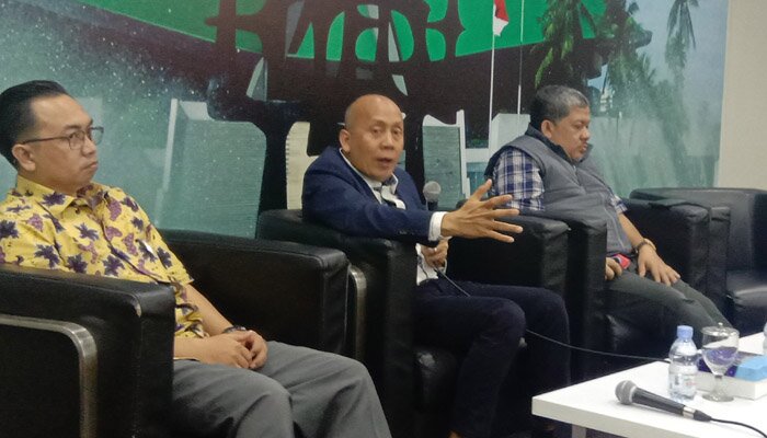 Anggota Komisi II DPR RI Saan Mustapa saat meaparkan soal Pilkada. (rizal)