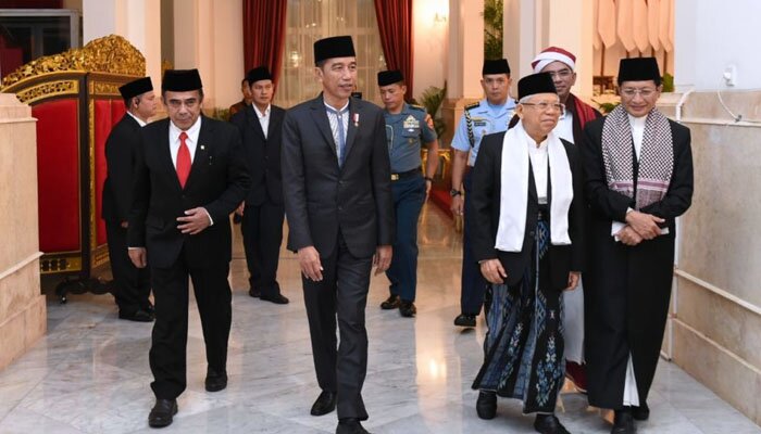 Presiden Joko Widodo dan Wapres KH. Ma'ruf Amin saat menghadiri acara Peringatan Maulid Nabi Muhammad SAW. di Istana Negara, Jumat (8/11/2019). (Ist/BPMI)