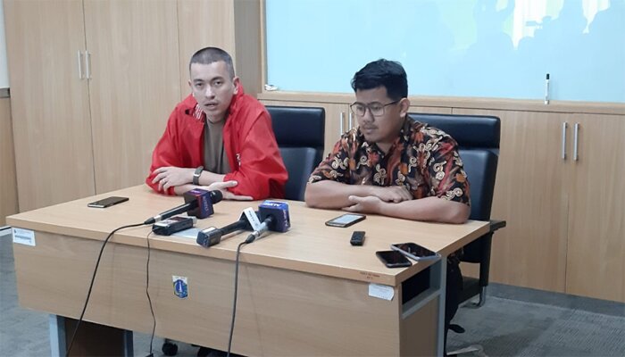 Jubir PSI Jakarta Rian Ernest (kiri) dan Idris Ahmad Ketua Fraksi PSI DPRD DKI Jakarta. (Ist)