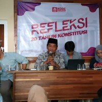 Pengamat politik Ray Rangkuti (tengah). (Ikbal)