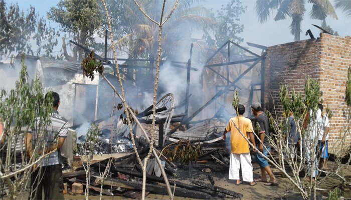 Lokasi kebakaran rumah milik Joko Susanto. (koesma)