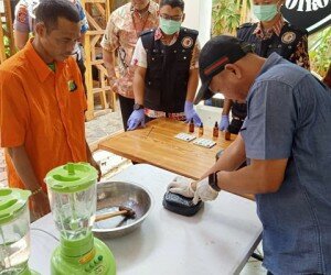 Unit 4 Subdit 1 Ditresnarkoba Polda Metro Jaya memusnahkan 37 Kg shabu .