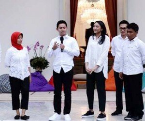 Tujuh staf khusus milenial pilihan Presiden Jokowi. (instagram/@putri_tanjung)