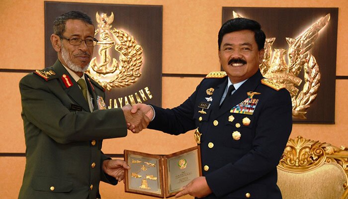 anglima TNI Terima Kunjungan Kehormatan Panglima Angkatan Bersenjata Uni Emirat Arab. (ist)
