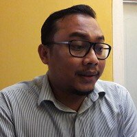 Ketua Konstitusi dan Demokrasi (KoDe) Inisiatif, Veri Junaidi. (ikbal)