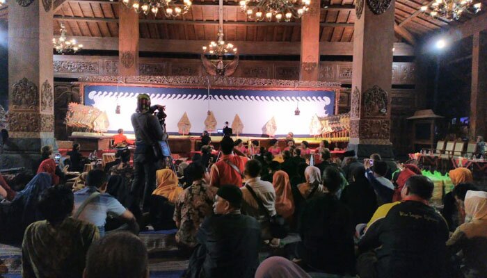 Pergelaran di Pendopo Kabupaten Ponorogo menyambut Hari Wayang Sedunia. (ist)