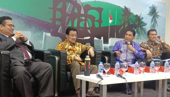 Anggota Fraksi Demokrat MPR RI, Achmad bersama Asman Abnur (F-PAN), Teras Narang (DPD) RI, dan Komisioner Bawaslu RI, Rahmat Bagja. (rizal)