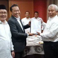 Tim Advokasi Patriot terkait uji materiel KS NIK diterima Walikota Bekasi Rahmat Efendi. (chotim)