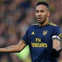 Pierre-Emerick Aubameyang merayakan gol yang dicetaknya untuk Arsenal. (reuters)