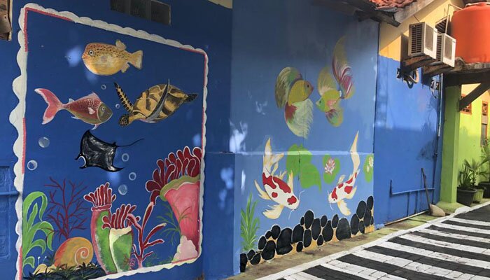 Salah satu lokasi lukisan mural biota laut di Pulau Untung Jawa , (deny)