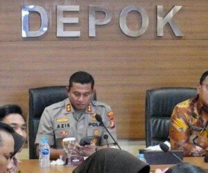 Wakil Wali Kota Depok Pradi Supriatna didampingi Kapolres Depok Kombes Pol Azis Andriansyah saat rapat kordinasi. (anton)