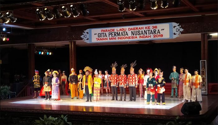 kegiatan parade lagu daerah yang membuat TMII meraih Adikarya Wisata 2019. (Ifand)