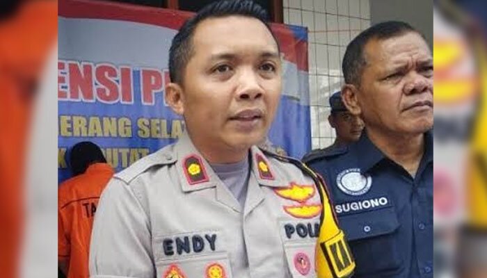 Kapolsek Ciputat Kompol Endy Mahandika. (anton)