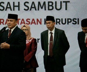 Ketua Komisi Pemberantasan Korupsi (KPK), Firli Bahuri saat memberikan sambutan di acra serah terima jabatan. (ikbal)
