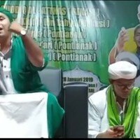 Habib Shodiq daat veramah seoerti terlihat di vdeonya. (ist)