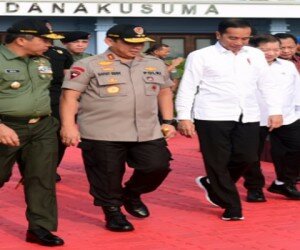 Presiden Jokowi saat akan bertolak ke Kalimantan Timur. (ist)