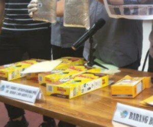 Kardus susu yang dimanfaatkan pelaku untuk menyelundupkan heroin.(firda0
