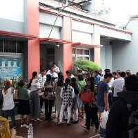 Warga yang datang ke lapas Cipinang untuk merayakan Natal. (Ifand)