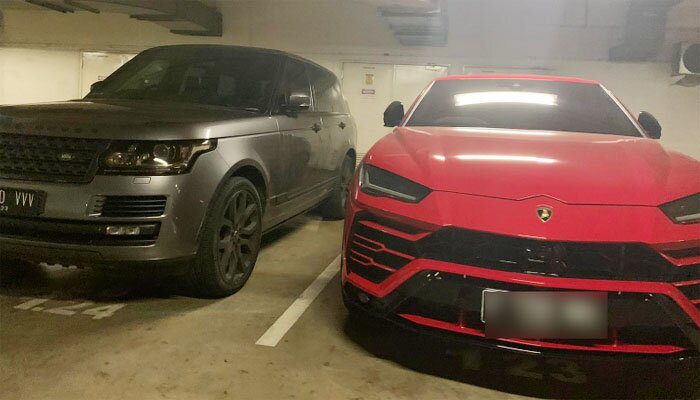 Jejeran kendaraan di salah satu area parkir di Jakarta. (ist)