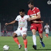 Laga Badak Lampung melawan Persija. (Instagram @persijajkt)