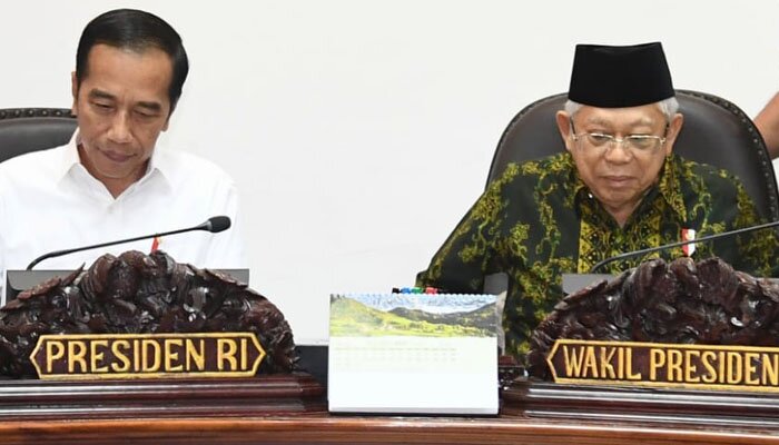 Presiden Jokowi saat memimpin rapat terbatas di Kantor Presiden, Jakarta. (ist)