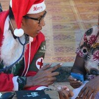 santa-pengobatan gratis-(ist)